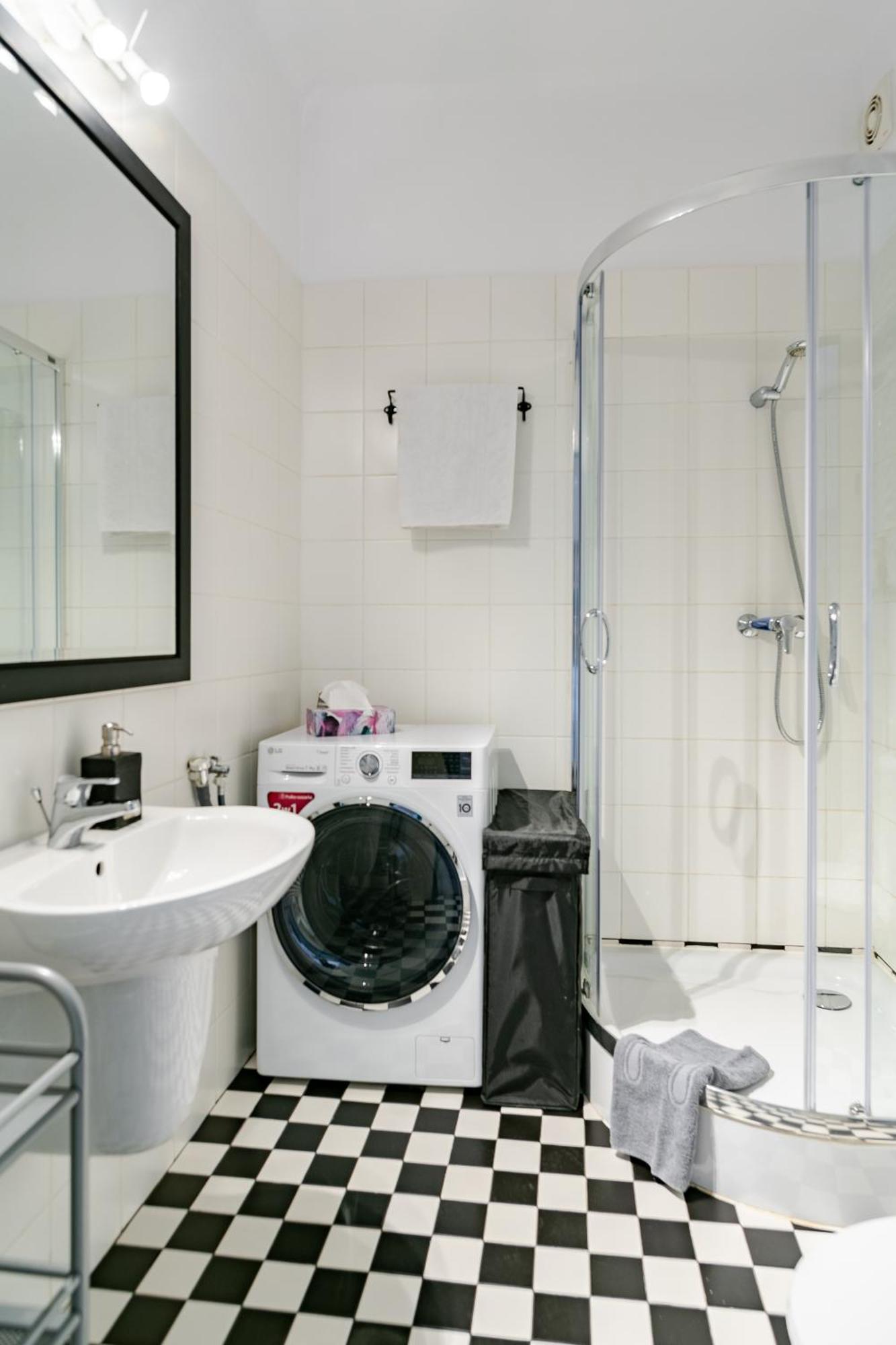 Apartament Warszawa-Centrum Free Parking מראה חיצוני תמונה